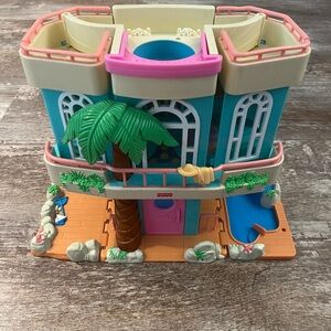 Fisher Price Sweet Streets Beach house